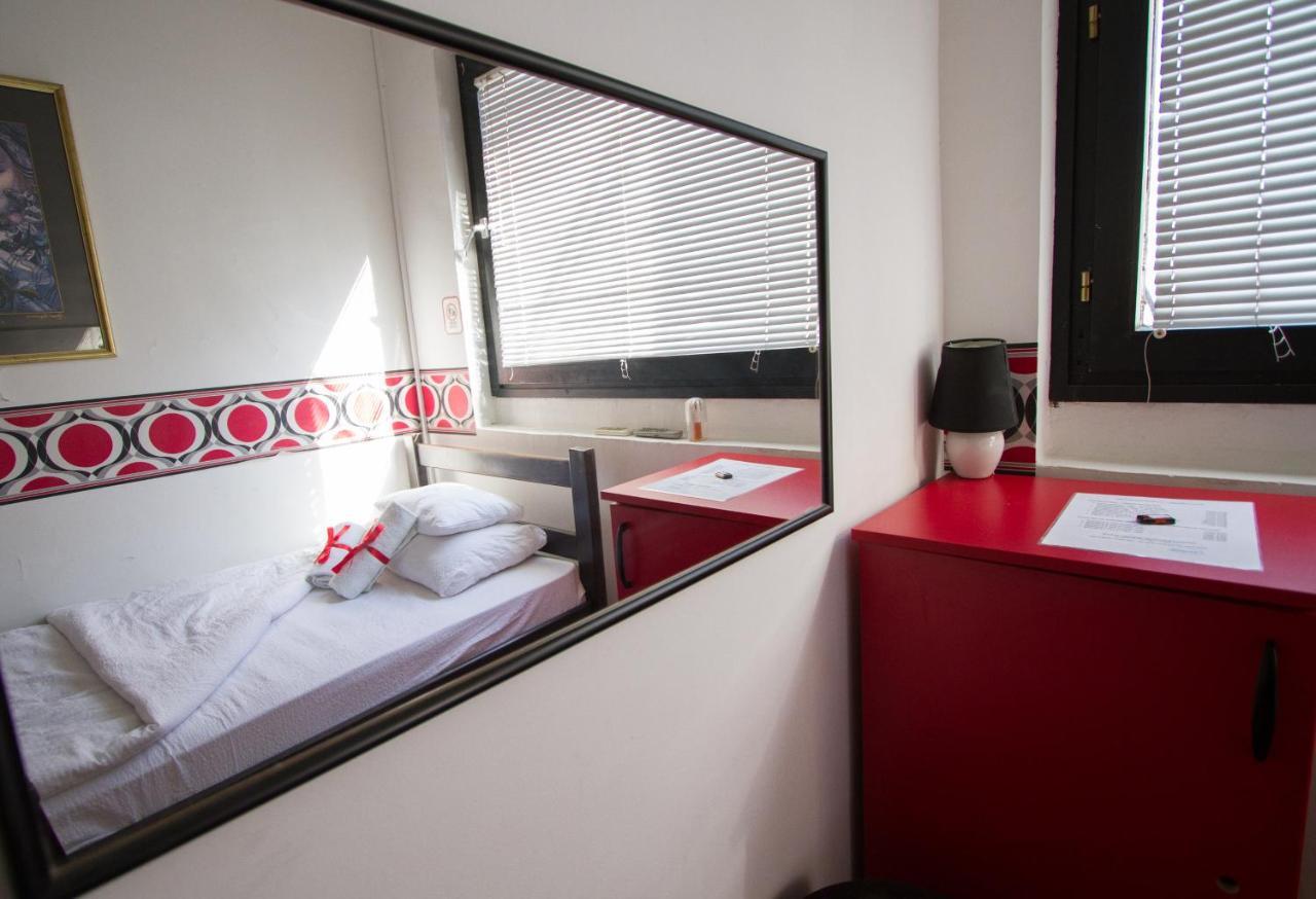 Rooms And Apartments S Belgrad Exterior foto