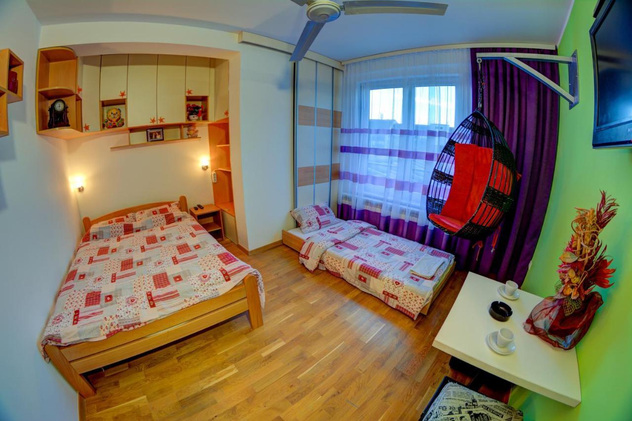 Rooms And Apartments S Belgrad Exterior foto